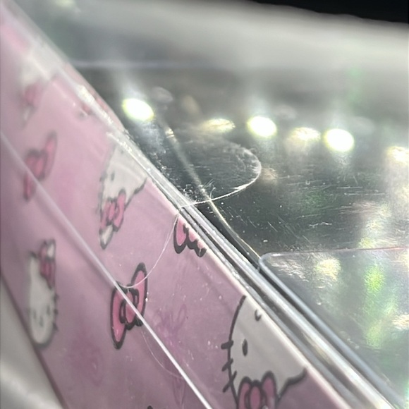 Hello Kitty Clear The Supercute Signature 6 Piece Brush Gift Set - Picture 5 of 6